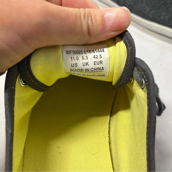 Keds Gray Sneakers. Size 11 - Picture 4 of 12